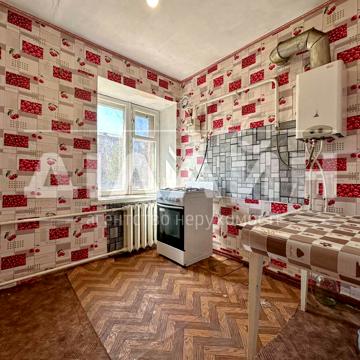 Незалежної України вул. (40 років Радянської України), 63