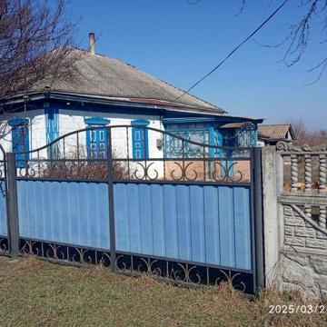 Продаеться будинок