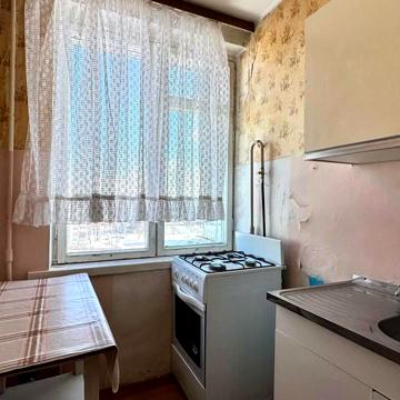 Сулеймана Стальського вул., 8-Б