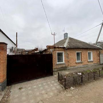 Продаю будинок на вул. Яновського