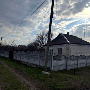 Продаю будинок з великою територією