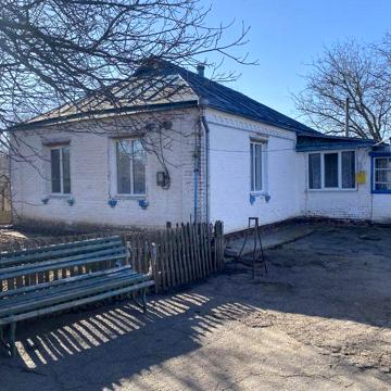 Продам батьківський будинок в селі