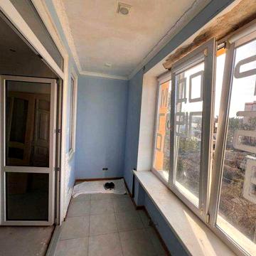 Двокімнатна з частковим ремонтом, 2к квартира біля школи