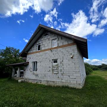 Продаж будинку 72 кв.м. в с. Бишів.