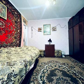 Університетський просп., 27