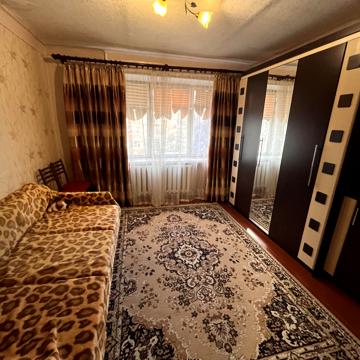 Ньютона вул., 111