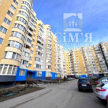 Продам простору 1-кім квартиру в новому будинку в р-ні Замостя