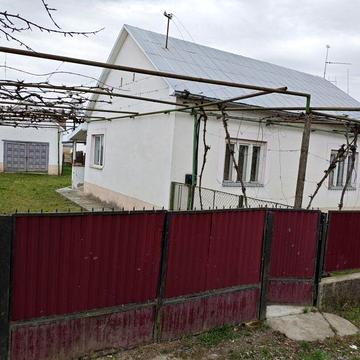 Продам будинок Підвиноградів ( 5 км до міста)
