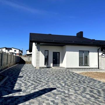 Продам котедж з  чистовими роботами+ділянка 5 сот