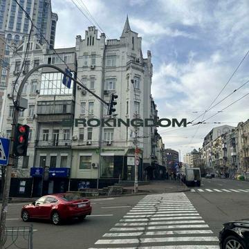 Саксаганського вул., 33/35