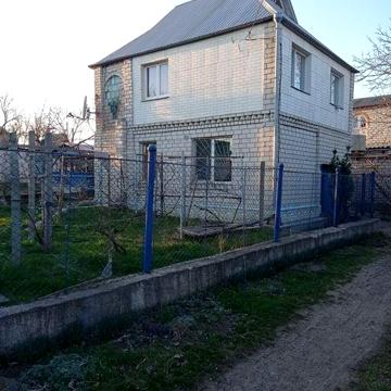 Продам дачний будинок