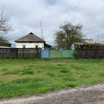 Продам будинок , село Студеники ) будинок під ремонт