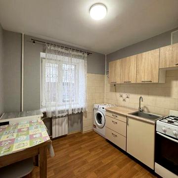 Продаж 2к Квартира вул. Сегедська