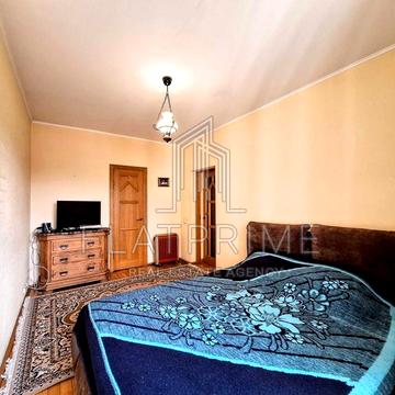 Олеся Гончара вул., 52