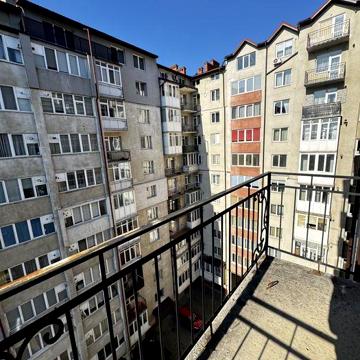 Продаж двокімнатноі квартири по вул. Коновальця ,124а