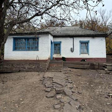 Продам будинок в селі Бакумівка