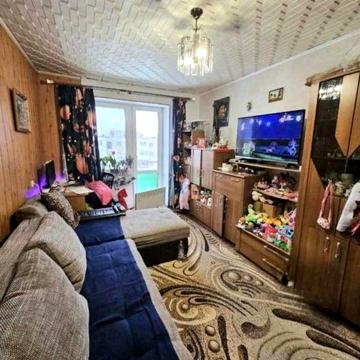 Продам 1-кімнатну квартиру, район Універмагу,  будинок з білої цегли