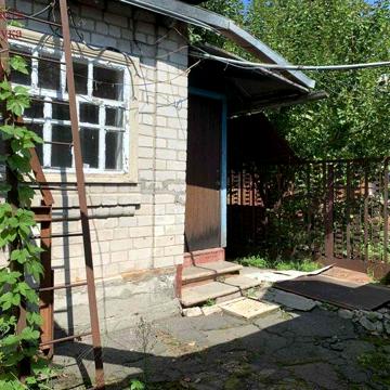Продам 1/2 будинку у Крюкові