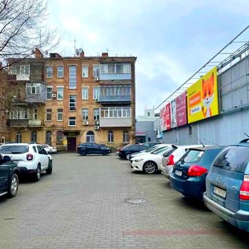 Продам 2к квартиру ЦЕНТР Парк Глобы. Сталинка