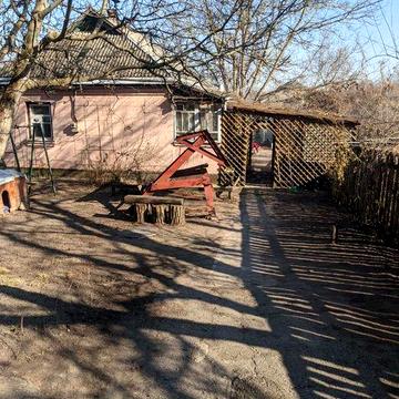 Хата в с. Пекарі, Канів, Шевченка 135