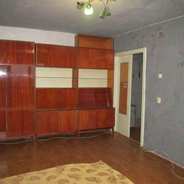 Продам 1 к. кв-ру вул. Козацька,  р-н площі Попова заг. пл. 38 кв.м.