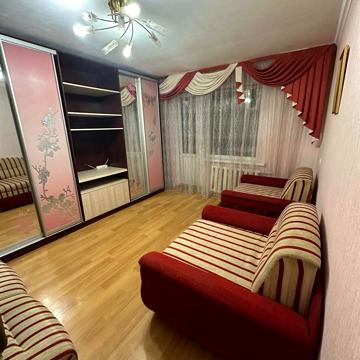Михайла Котельникова вул., 51а