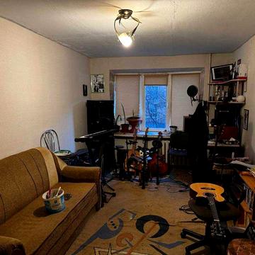 Квартира на зарічанській під частковий ремонт. ТОРГ Є!!!