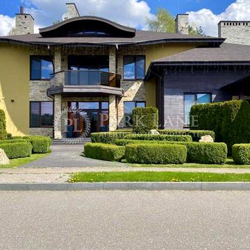 Романків. Котеджне містечко. 5 спалень 30 соток землі.