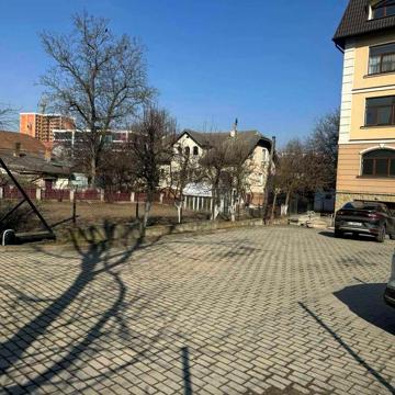 Шикарна квартира в центрі.