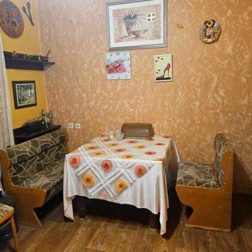 Хозяин, сдам свою трехкомнатную квартиру возле метро "Гагарина"