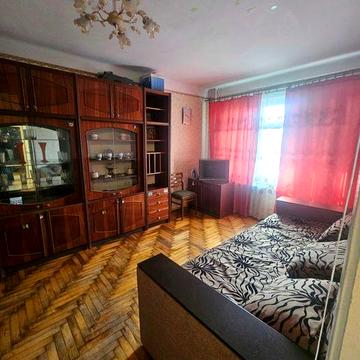 Продам однокімнатну квартиру Космос