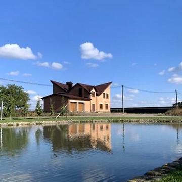 Продаж 6к Дім Залізнична-паркова вулиця