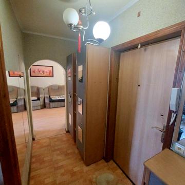 Київська вул., 6