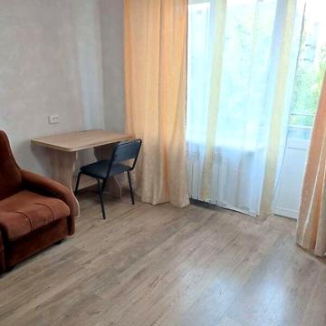 Продаж 1к Квартира вул. Базавлуцька