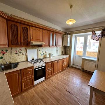 Продам 2 кімнатну квартиру в центрі вулиця Галицька
