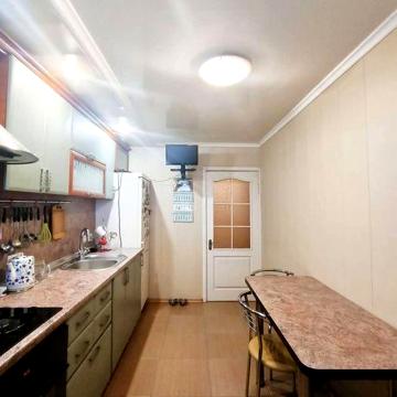 3х к.кв.р-н Варус1 крупногабаритна 69кв.м.