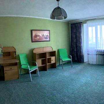 Продам  4 комнатную квартиру