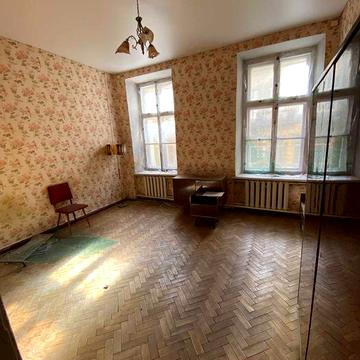 Продам 2 ком квартиру в Центре