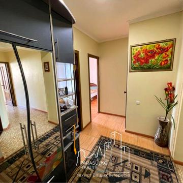Продам 2-х кімнатну квартиру в центрі міста!