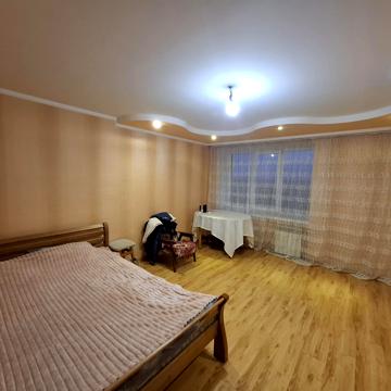 Олега Антонова вул. (Карла Маркса), 29