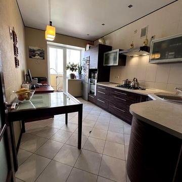 Продаж 1к Квартира Захисників України (1 Травня) вулиця