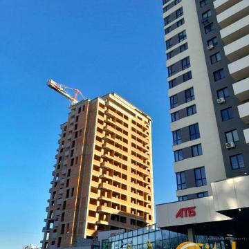 Очеретяна вул., 31