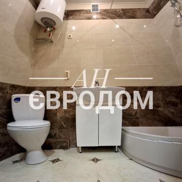 Юлія Чигирина вул., 13