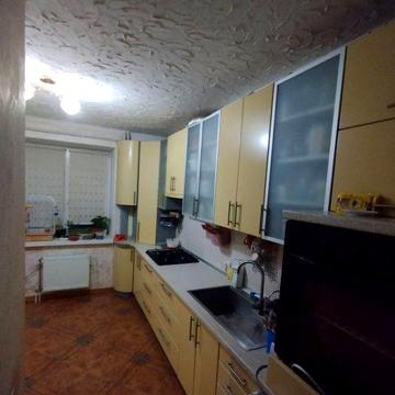 Увага ! Продаж розкішної 3к в центрі з капремонтом та меблями і А/О !!