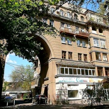 D1M. Продам 3 к. квартиру 84 м2, вул. Чернишевська. Будинок з ліфтом.