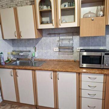 Продається затишна 3-кім.квартира в якісному цегляному будинку.