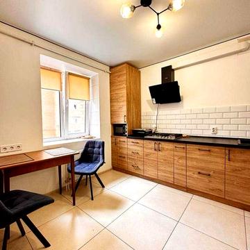 Простора квартира в новобудові вул. ЗСУ. Площа 48.5м². 2/10 поверх