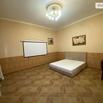 Довгострокова оренда 2к Квартира вул. Святослава Караванського