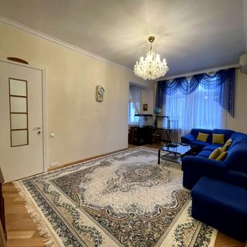 Велика Васильківська вул. (Червоноармійська), 16