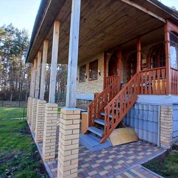 Затишна дача біля ЛІСУ